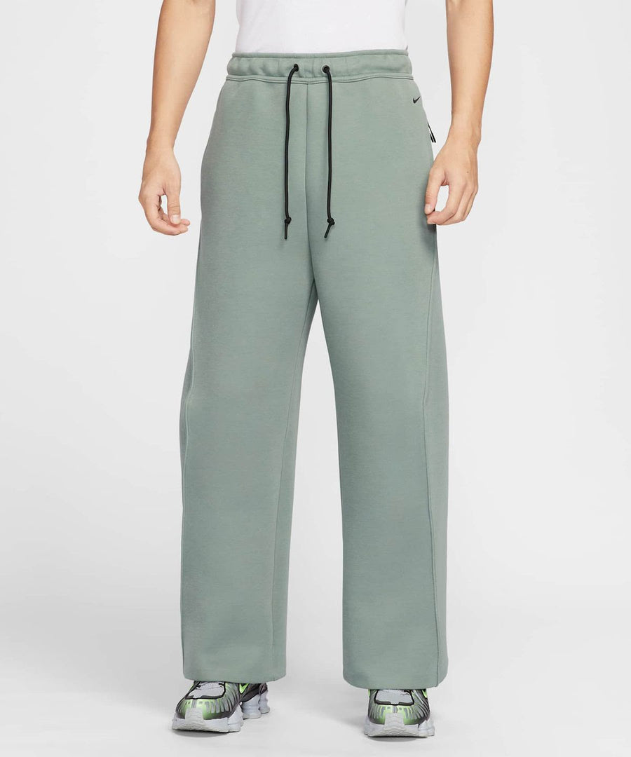 Nike Tech Men's Fleece Loose-Fit