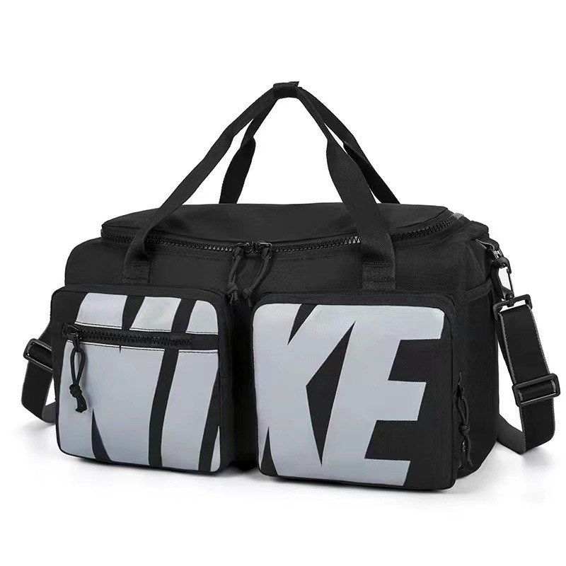 Nike Air Cushion sports duffel bag
