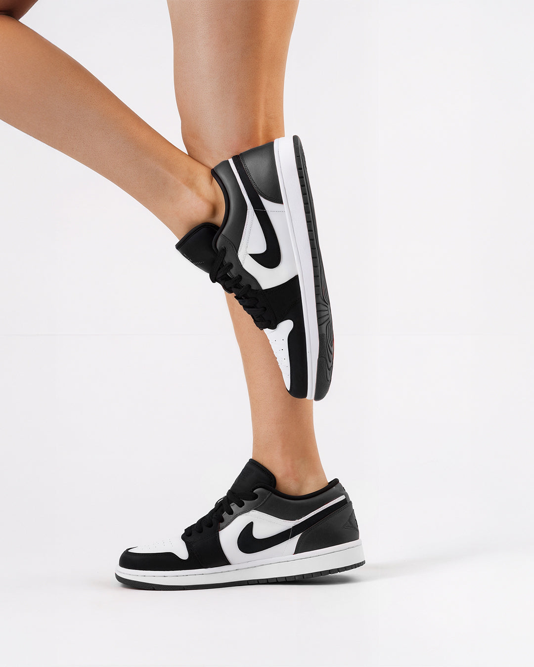 Nike Air Jordan 1 Low Black & White